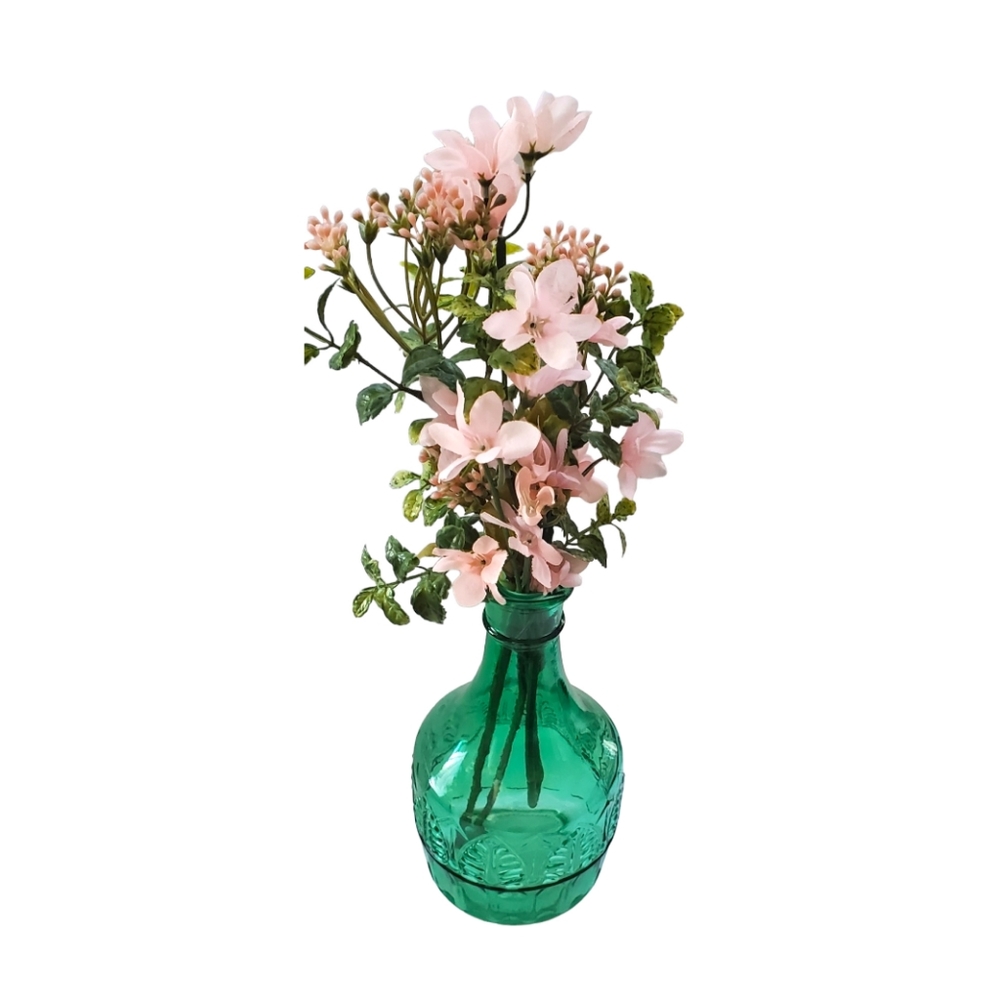 Hosley's Green Glass Leaf Vase
